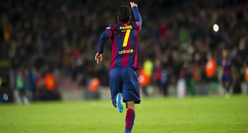 بيدرو يلمح إلى إمكانية الرحيل عن برشلونة في نهاية الموسم 